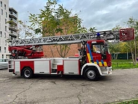 Iveco - eurofire - fire fighting trucks - afbeelding 1 van  64