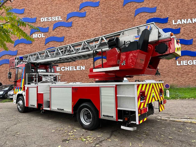 Iveco - eurofire - fire fighting trucks - afbeelding 23 van  64