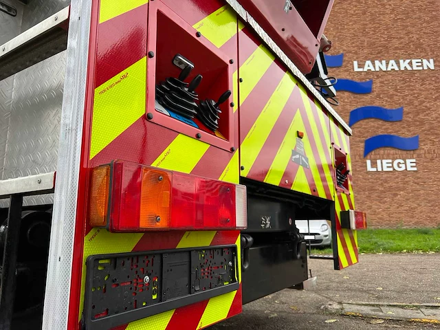 Iveco - eurofire - fire fighting trucks - afbeelding 63 van  64