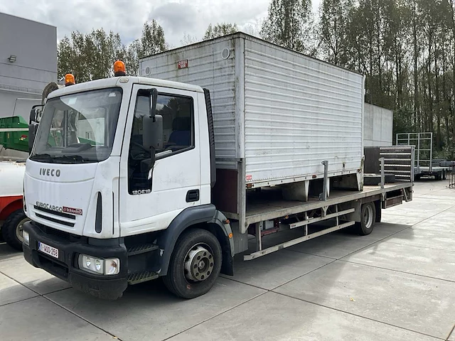 Iveco 120e18 vrachtwagen - afbeelding 1 van  31