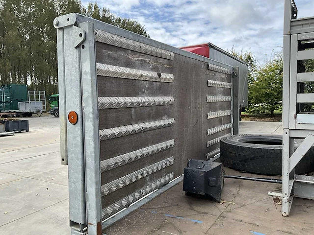 Iveco 120e18 vrachtwagen - afbeelding 14 van  31