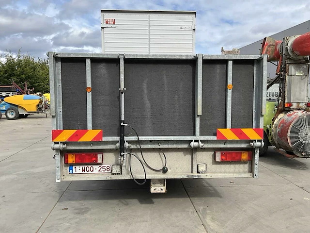 Iveco 120e18 vrachtwagen - afbeelding 27 van  31