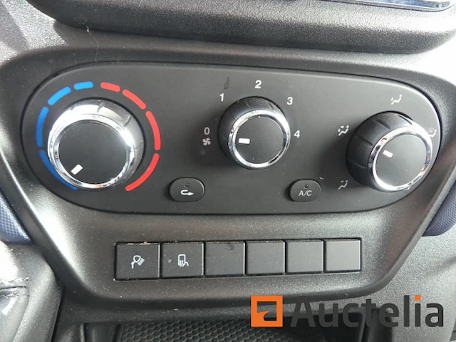 Iveco 35s14n bestelwagen (2021-60.293 km) - afbeelding 31 van  34