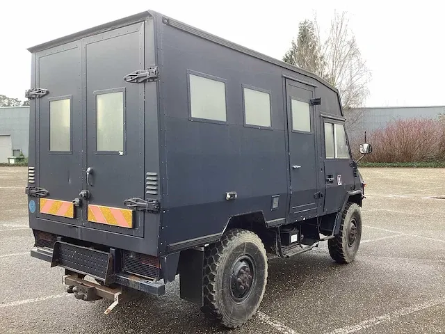 Iveco 40.10.1wm legervoertuig - afbeelding 13 van  19