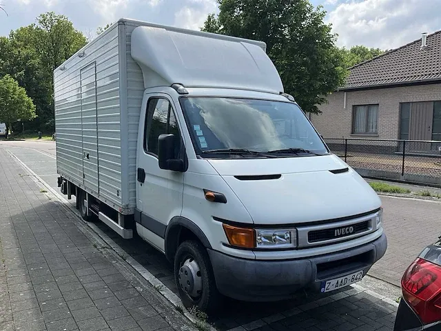 Iveco dagelijks 40c11 - 2001 - 63 000km - afbeelding 35 van  37