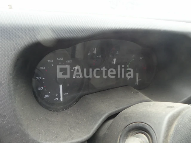Iveco dagelijkse bestelwagen (2016-134.234 km) - afbeelding 2 van  41