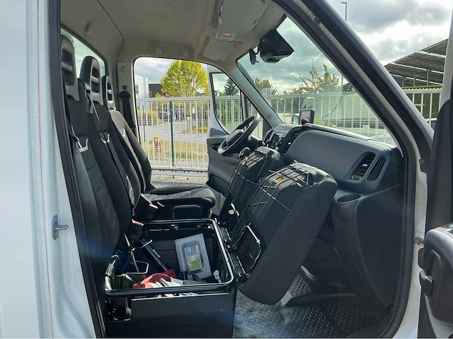Iveco daily 35s18 takelwagen - afbeelding 15 van  37