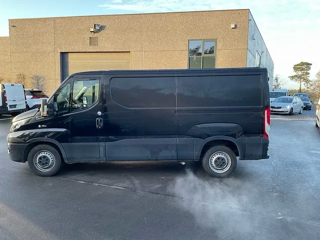 Iveco daily bedrijfswagen - afbeelding 3 van  36