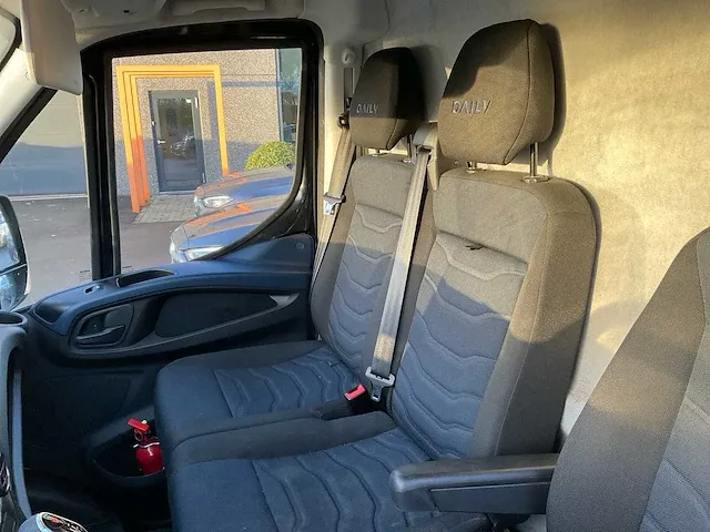 Iveco daily bedrijfswagen - afbeelding 7 van  36