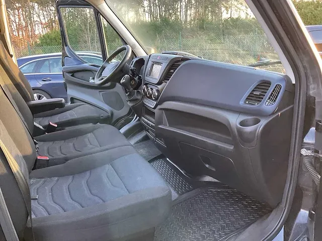 Iveco daily bedrijfswagen - afbeelding 26 van  36