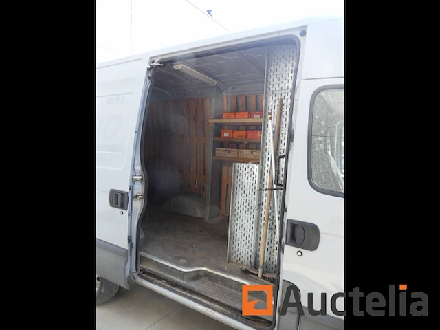 Iveco daily bestelwagen (2010-127.412 km) - afbeelding 8 van  38