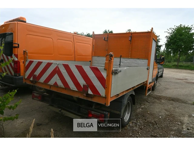Iveco daily lichte vrachtwagen - afbeelding 3 van  17