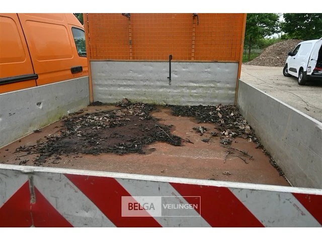 Iveco daily lichte vrachtwagen - afbeelding 4 van  17