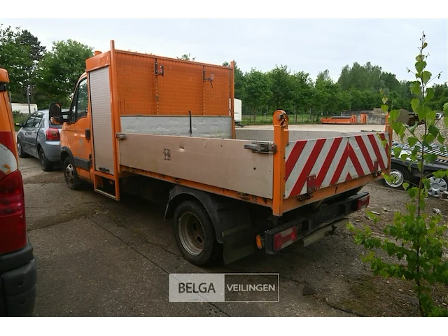 Iveco daily lichte vrachtwagen - afbeelding 6 van  17