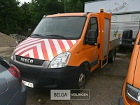 Iveco daily lichte vrachtwagen - afbeelding 8 van  17