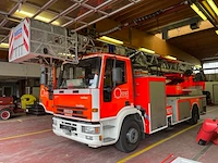 Iveco ladderwagen - afbeelding 1 van  16