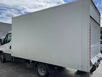 Iveco lichte vracht met laadbrug - afbeelding 5 van  26