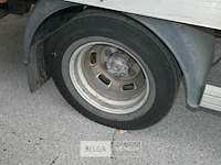 Iveco lichte vrachtwagen met dhollandia laadklep - afbeelding 13 van  20