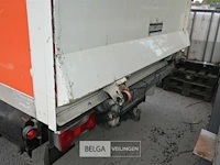 Iveco lichte vrachtwagen met dhollandia laadklep - afbeelding 14 van  20