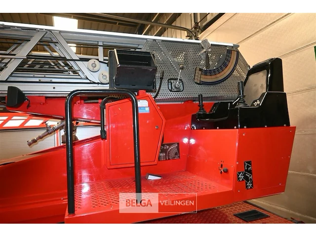 Iveco magirus ladderwagen - afbeelding 6 van  35