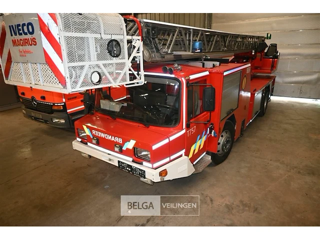 Iveco magirus ladderwagen - afbeelding 1 van  35
