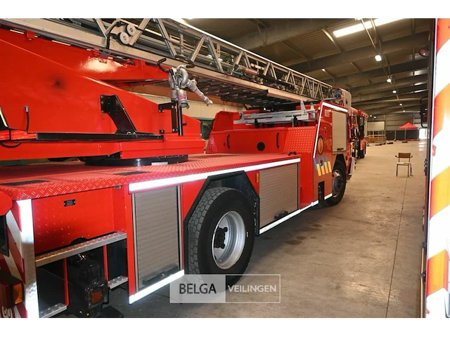 Iveco magirus ladderwagen - afbeelding 25 van  35
