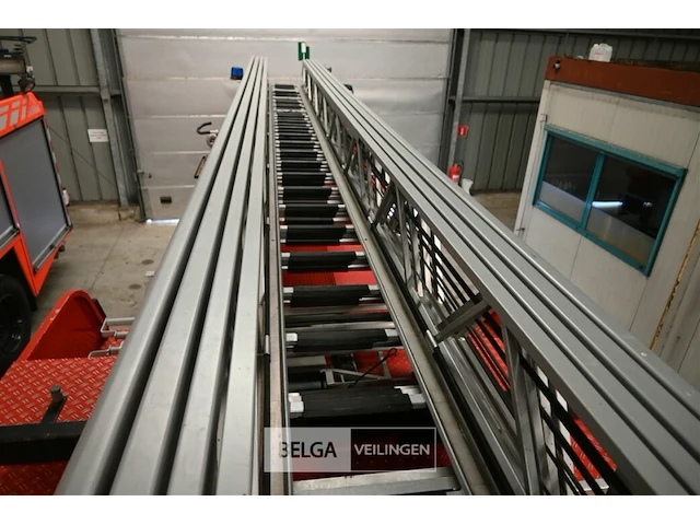 Iveco magirus ladderwagen - afbeelding 30 van  35