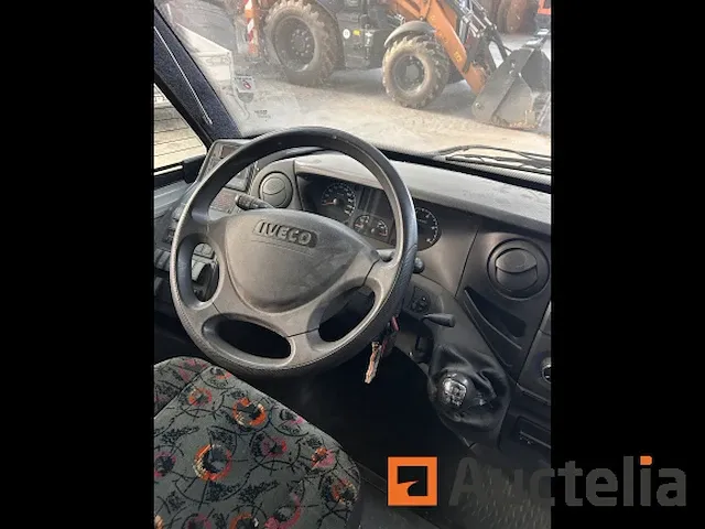 Iveco minibus (2012-168) - afbeelding 16 van  35