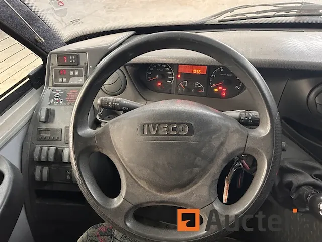 Iveco minibus (2012-168) - afbeelding 19 van  35
