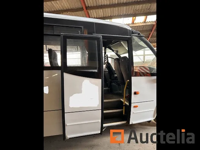 Iveco minibus (2012-168) - afbeelding 33 van  35