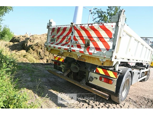 Iveco vrachtwagen met 3-zijdige kipper - afbeelding 16 van  26