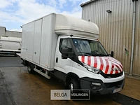 Iveco vrachtwagen met laadklep - afbeelding 15 van  28