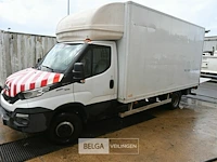 Iveco vrachtwagen met laadklep - afbeelding 12 van  28