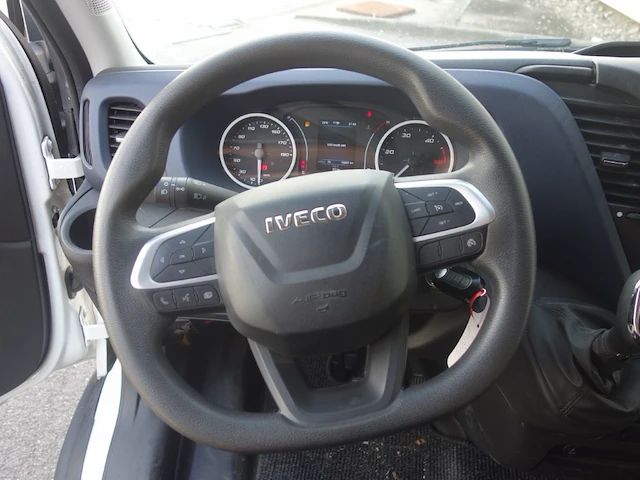 Iveco - afbeelding 15 van  15