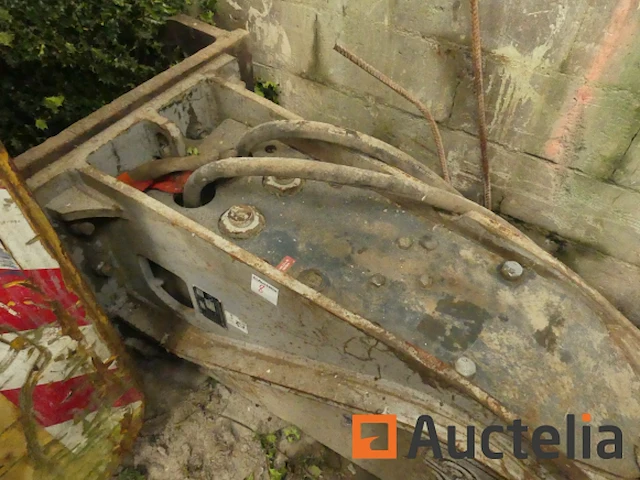 Jackhammer voor hijskraan furukawa fxj225 - afbeelding 2 van  5