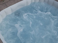 Jacuzzi bestway lay-z-spa 4 maand oud 4-6 pers ingbouwd filtersysteem(afhalen met afspraak - afbeelding 9 van  9