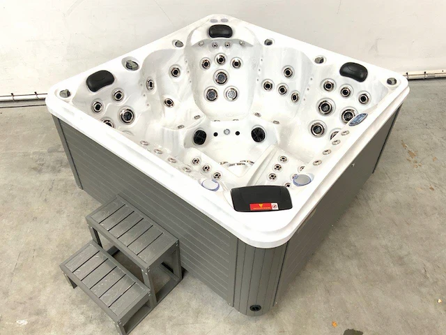 Jacuzzi london nieuw - afbeelding 1 van  1