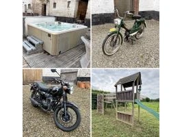 Jacuzzi / tweewielers / speelhuis
