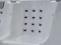 Jacuzzi - afbeelding 7 van  7