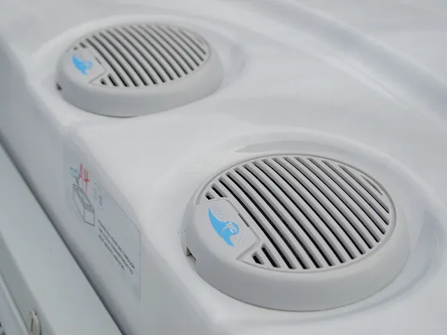 Jacuzzi - afbeelding 9 van  12