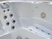 Jacuzzi - afbeelding 3 van  8