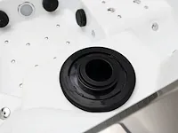 Jacuzzi - afbeelding 8 van  18