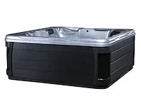 Jacuzzi