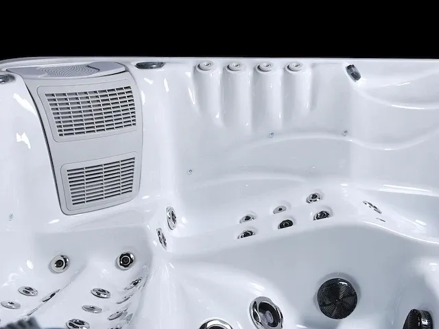 Jacuzzi - afbeelding 2 van  13