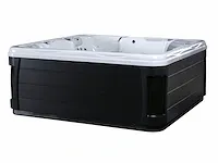 Jacuzzi