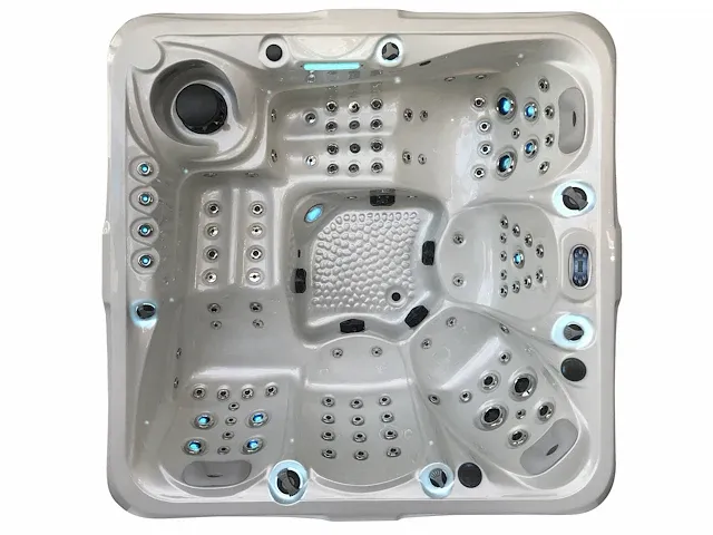 Jacuzzi - afbeelding 6 van  13