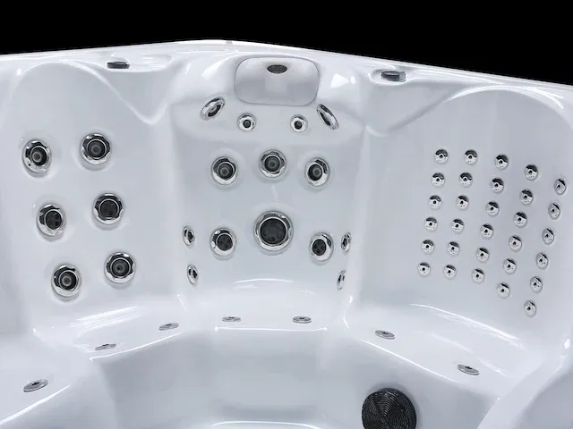 Jacuzzi - afbeelding 13 van  13