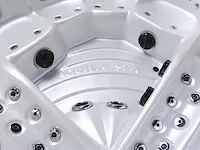 Jacuzzi - afbeelding 4 van  17