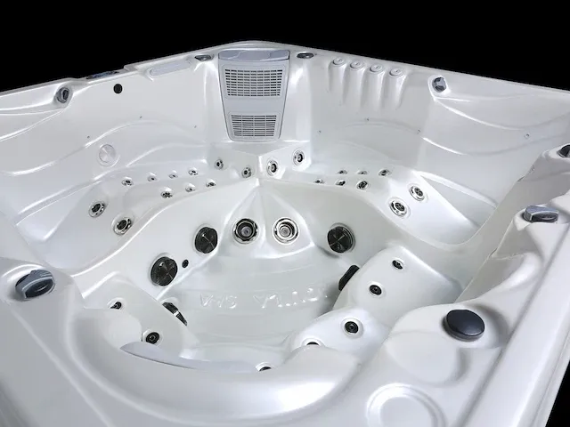 Jacuzzi - afbeelding 13 van  17