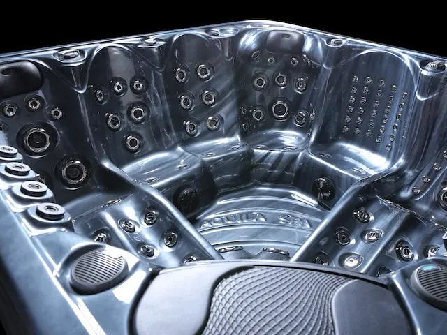 Jacuzzi - afbeelding 5 van  18